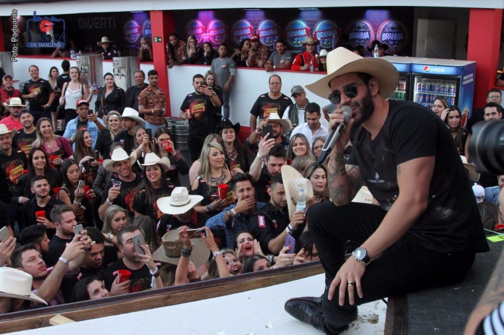 HDSERTANEJO Gusttavo Lima 1024x682