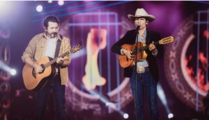 Jads & Jadson pararam Goiânia com noite de muito modão na pécuaria